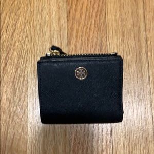 Tori Burch wallet